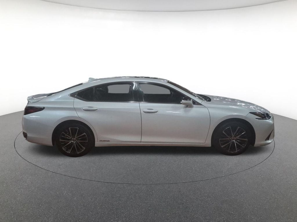 Certified 2022 Lexus ES ES 300h SEDAN