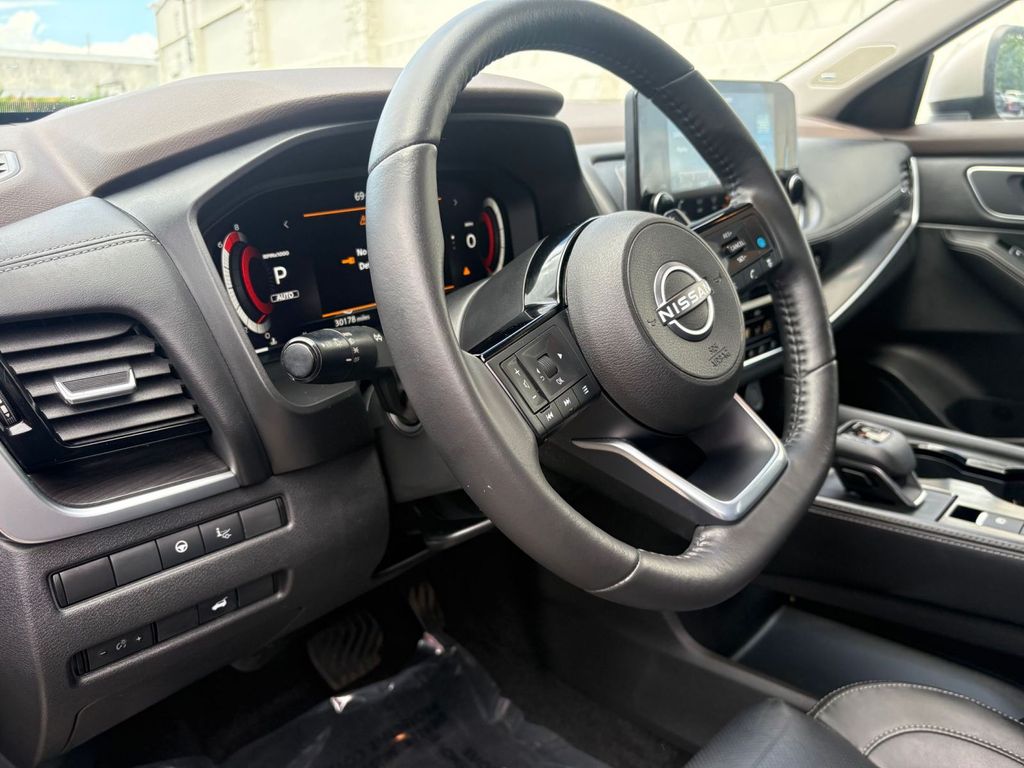 2023 Nissan Rogue Platinum - Photo 11