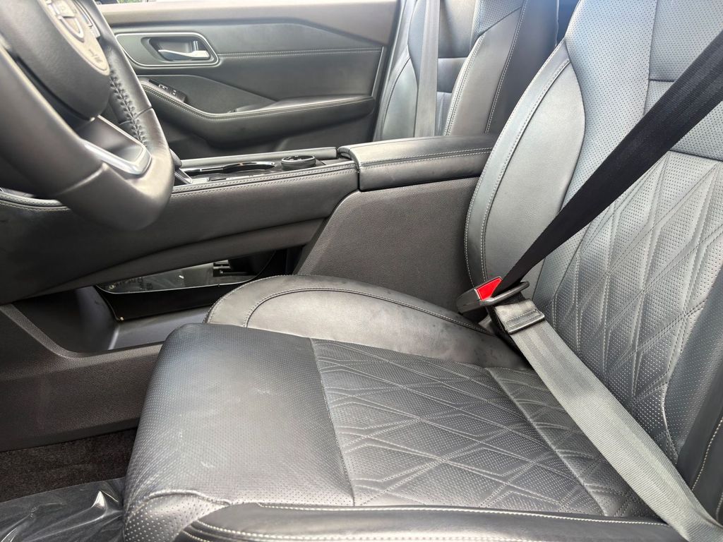 2023 Nissan Rogue Platinum - Photo 9