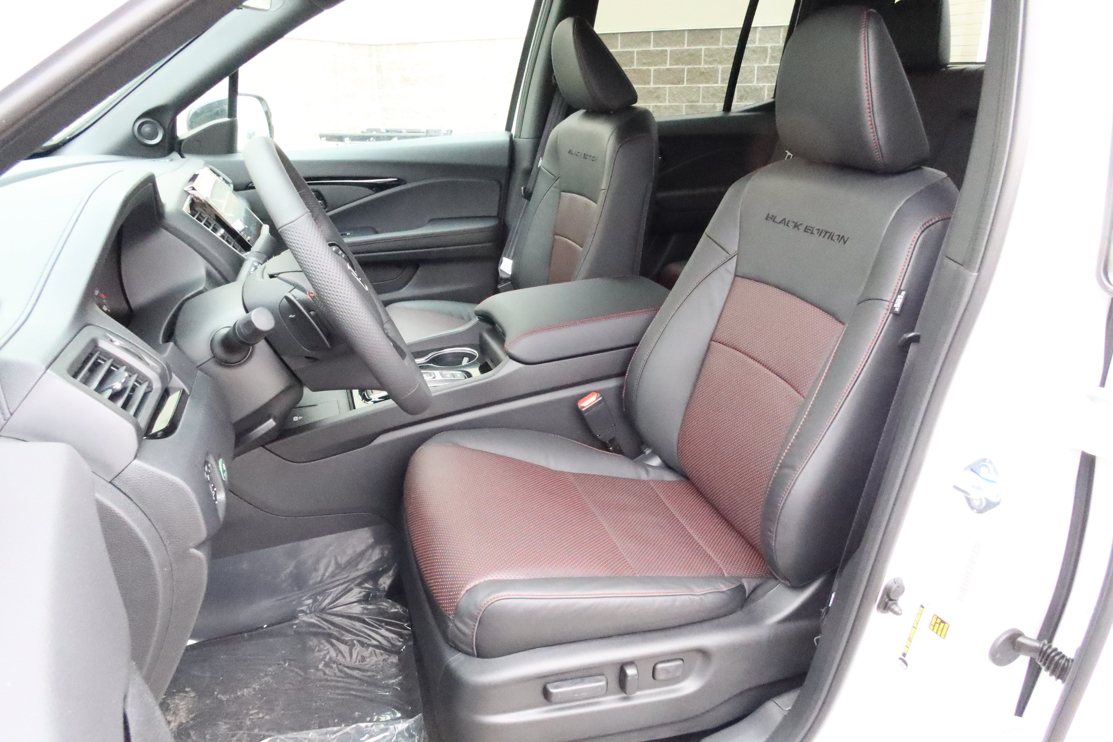 2026 Honda Ridgeline Black Edition - Photo 12