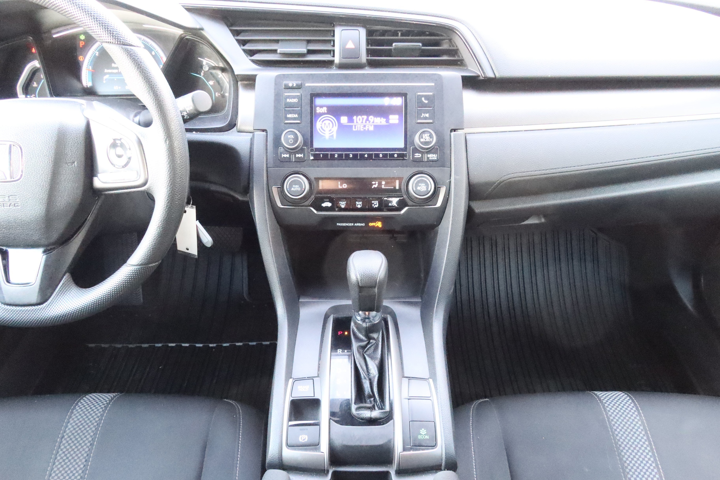 2020 Honda Civic Hatchback LX - Photo 21