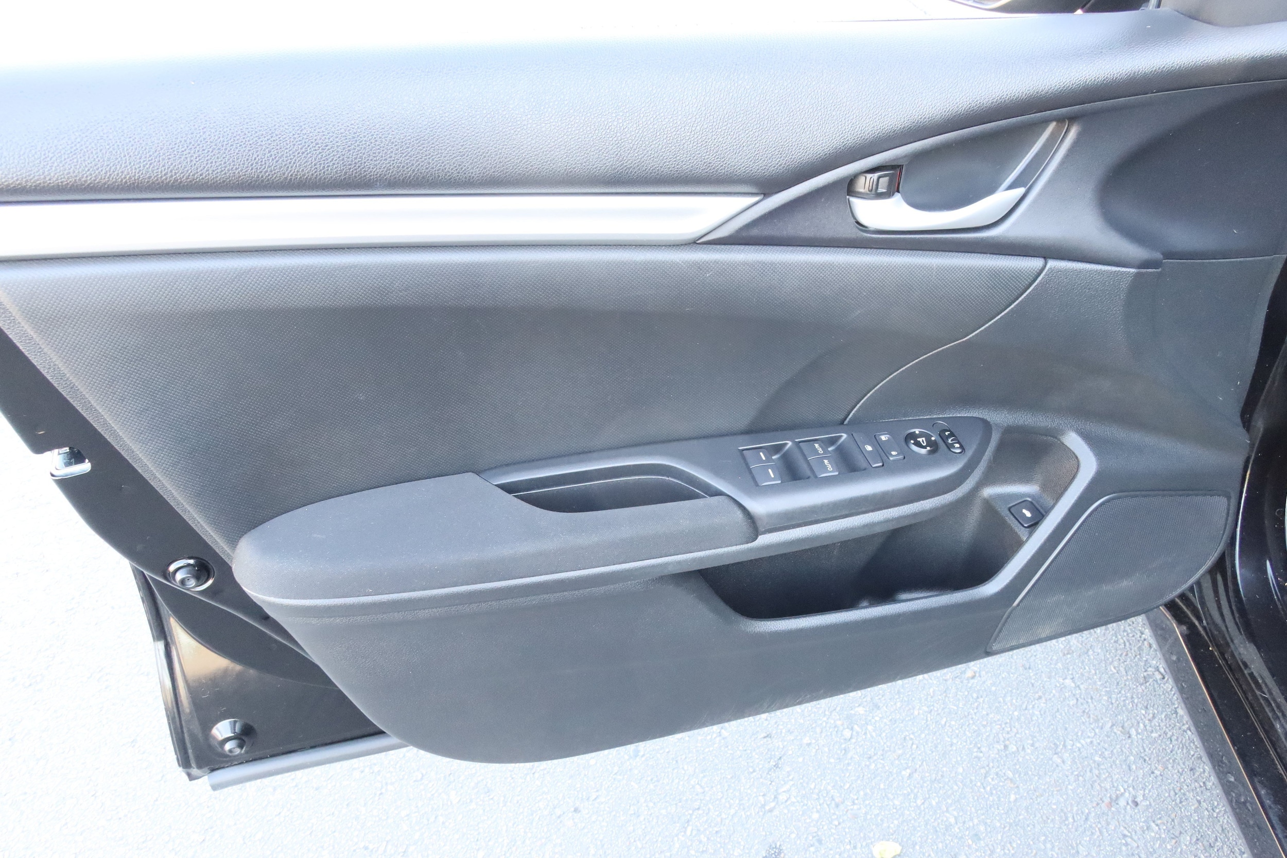 2018 Honda Civic LX - Photo 14
