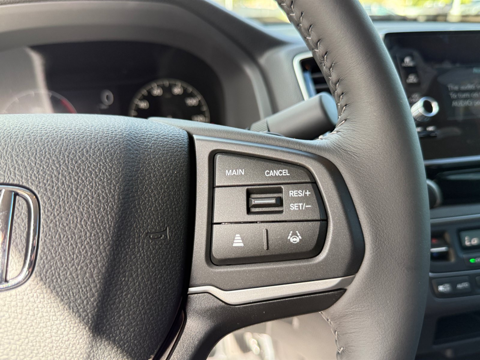 2026 Honda Ridgeline Sport - Photo 15