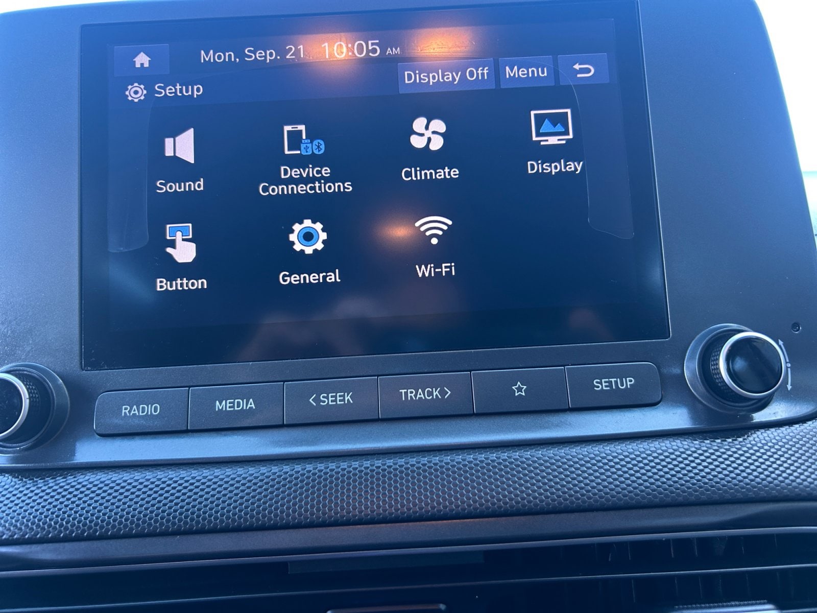 2022 Hyundai Kona SE - Photo 19