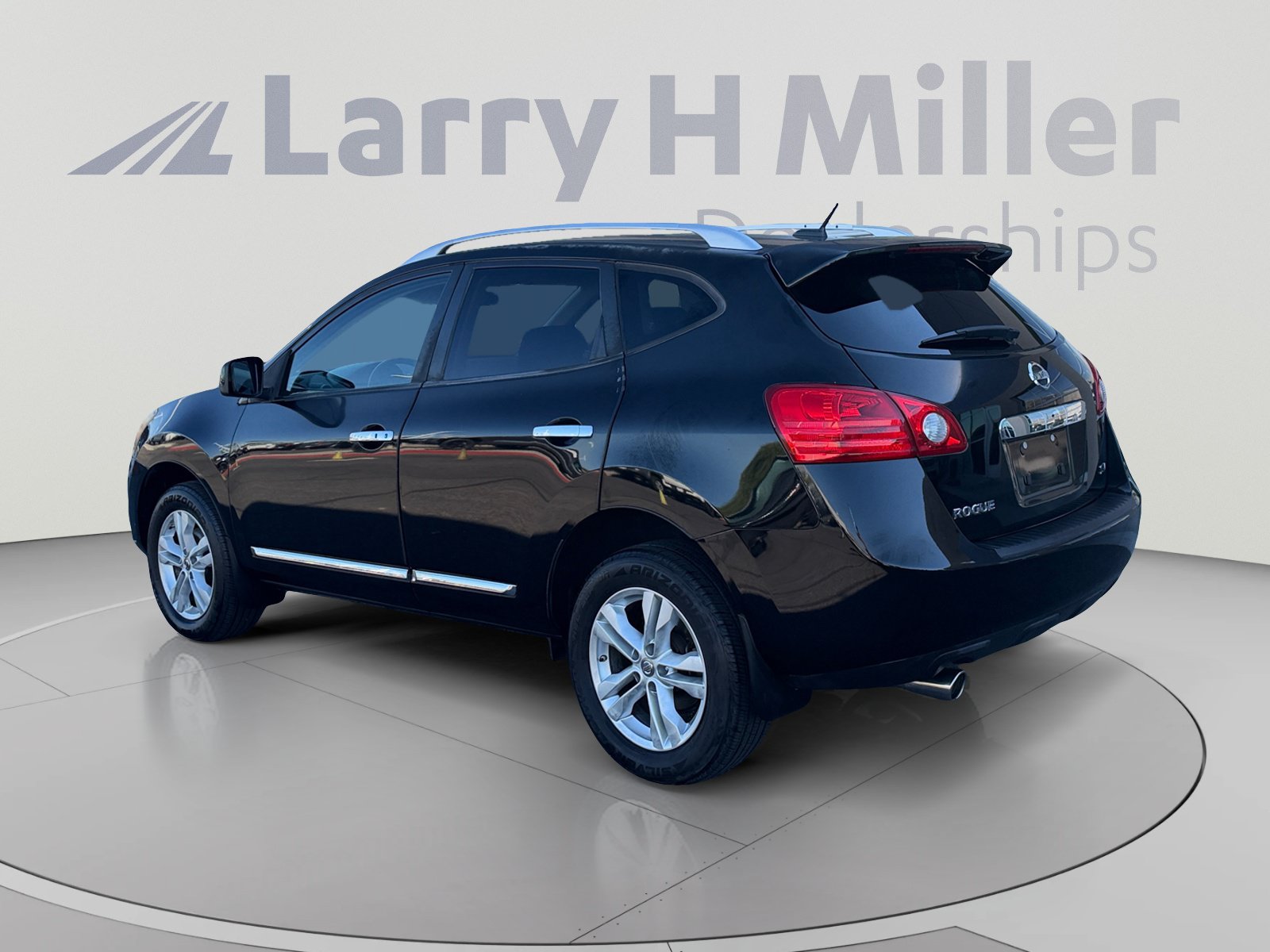 Used 2013 Nissan Rogue SV SUV
