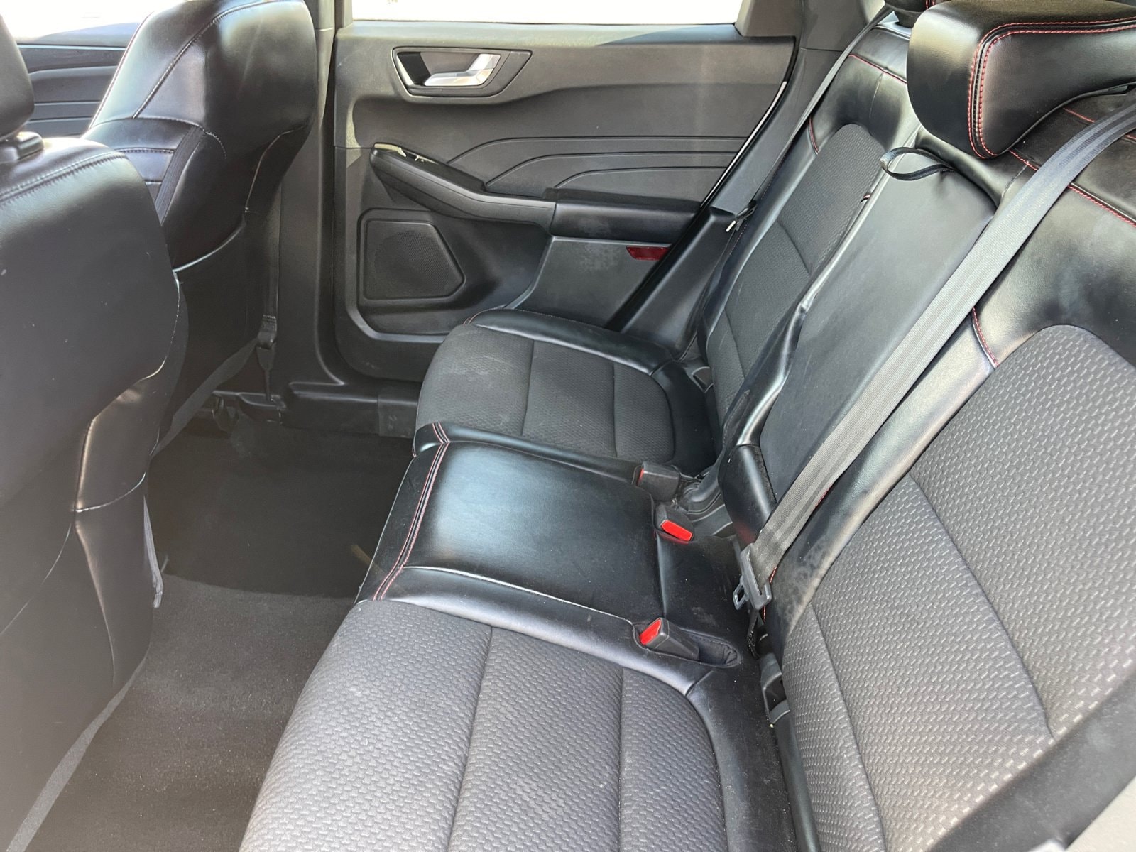 2023 Ford Escape ST-Line - Photo 18