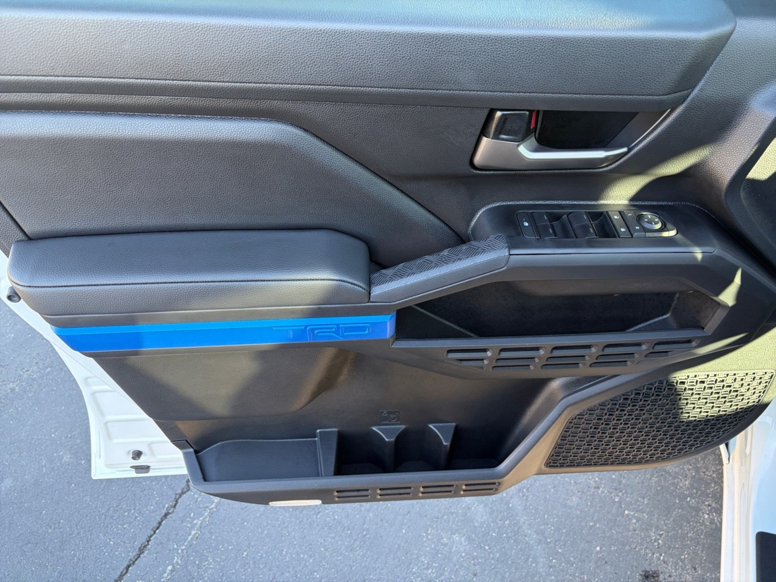 2026 Toyota Tacoma TRD Off Road - Photo 10