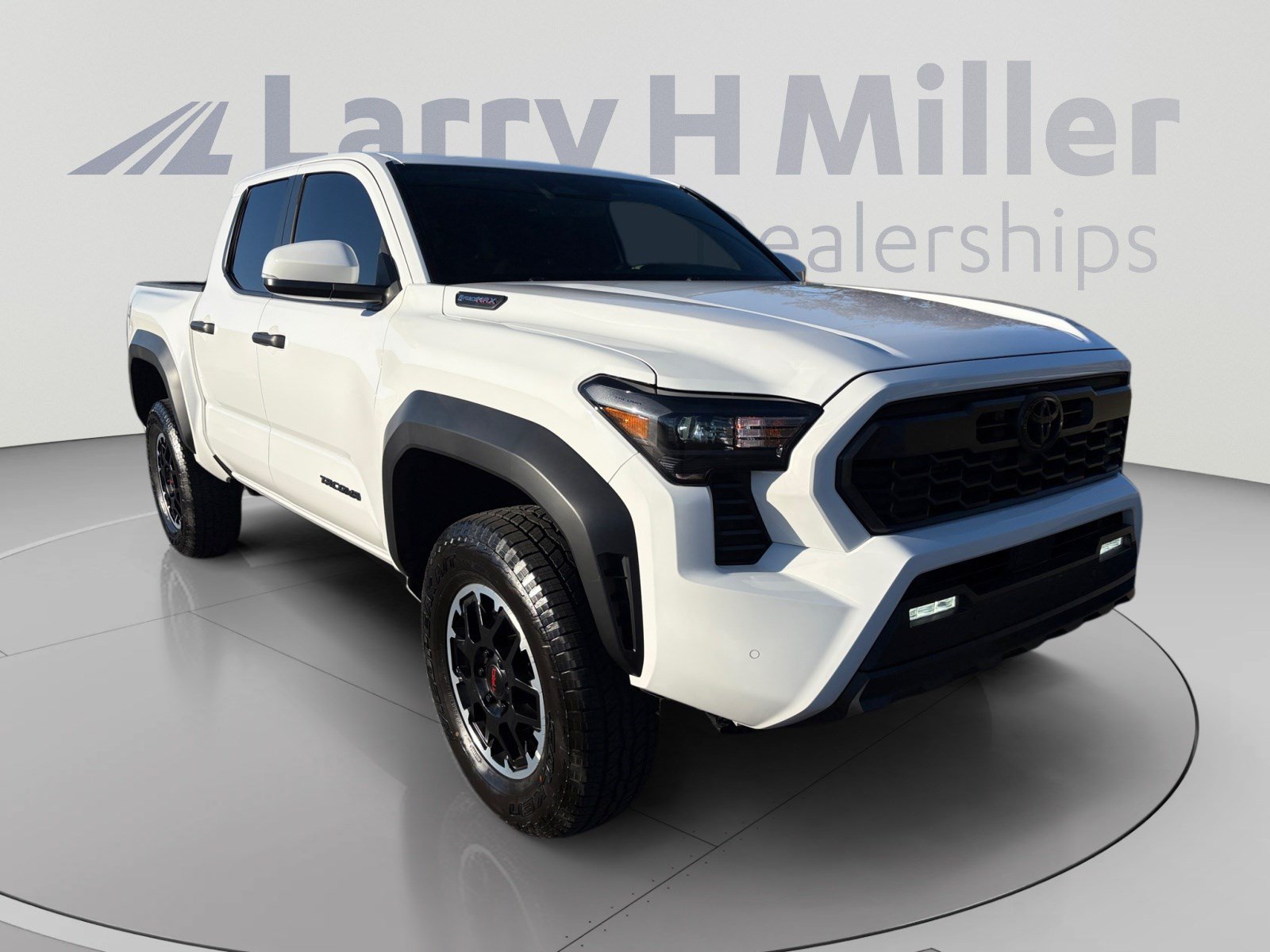 2026 Toyota Tacoma TRD Off Road - Photo 8