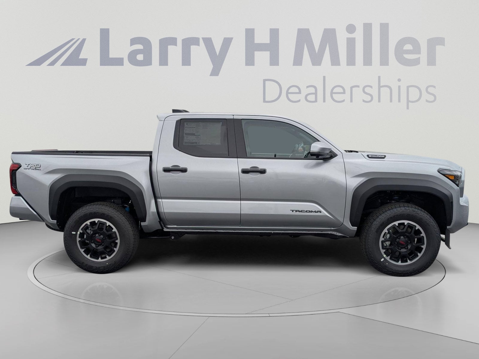 2026 Toyota Tacoma TRD Off Road - Photo 8