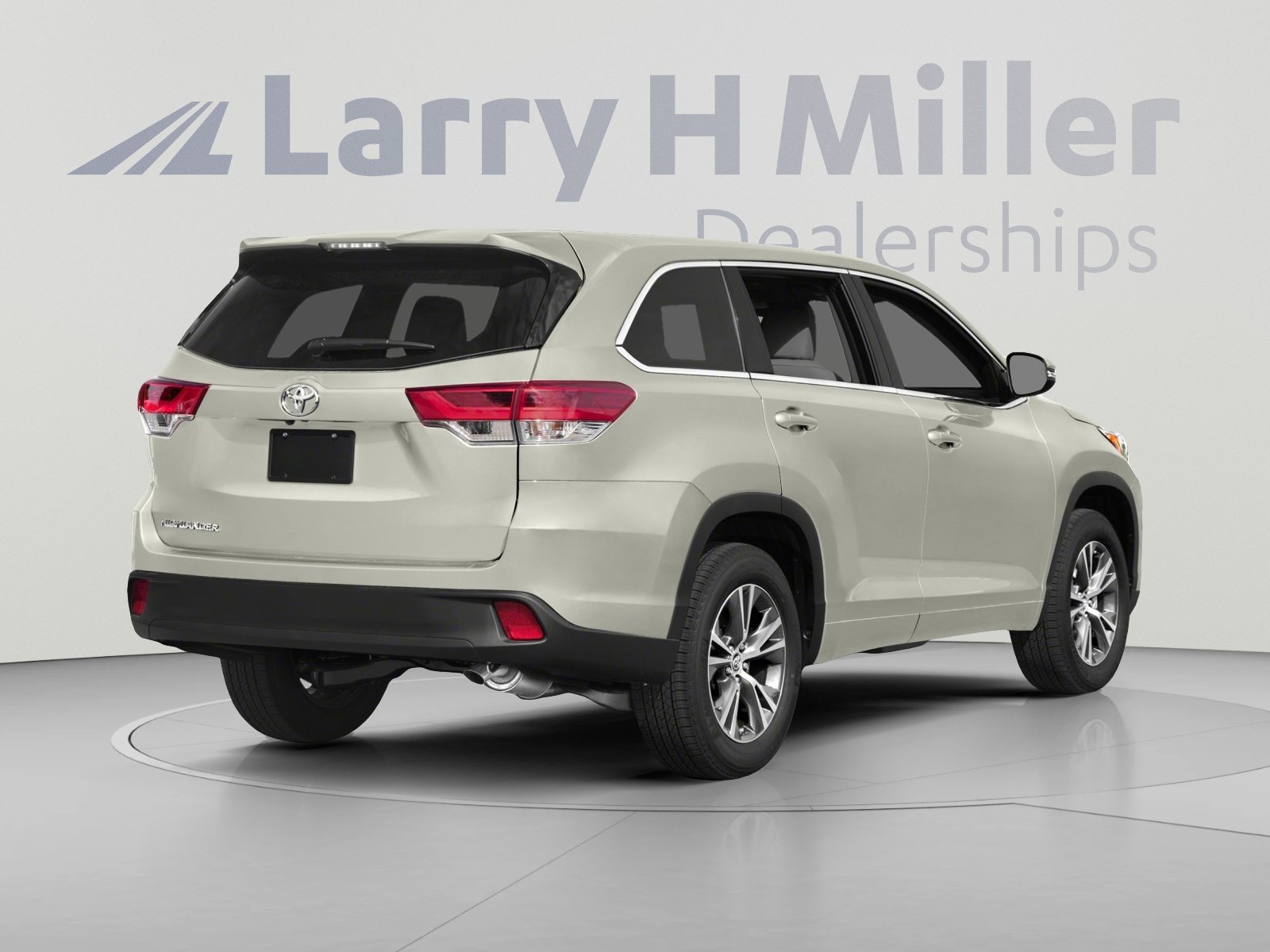 Used 2017 Toyota Highlander LE V6 SUV