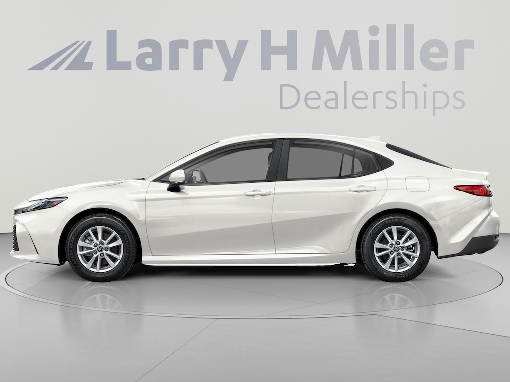 Certified 2025 Toyota Camry SE Sedan