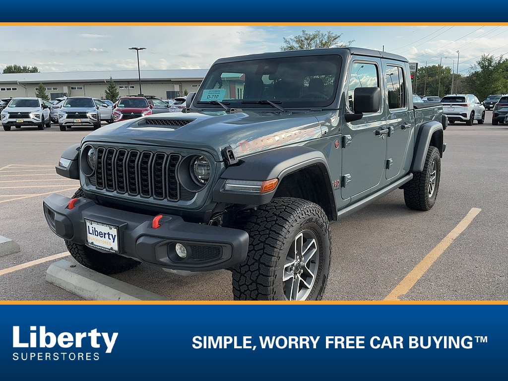 Used 2025 Jeep Gladiator Mojave Truck Crew Cab