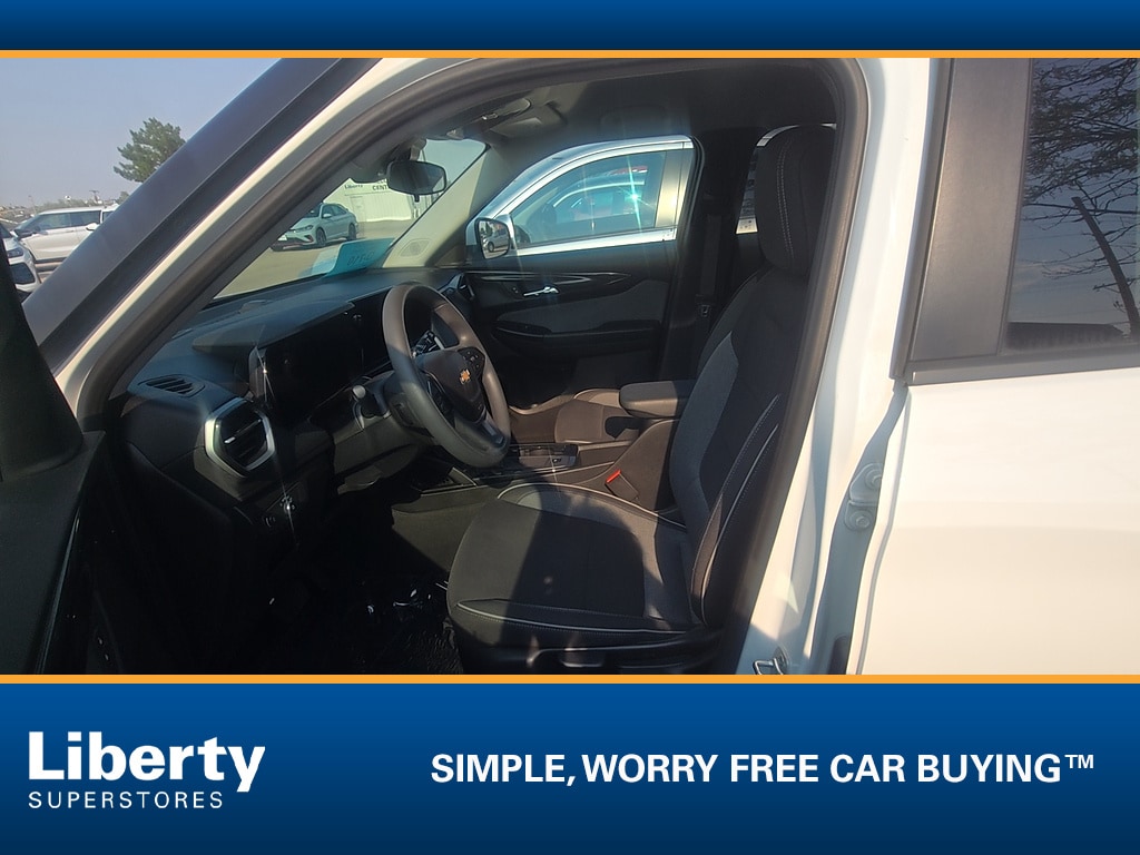 Used 2025 Chevrolet Trailblazer LT SUV