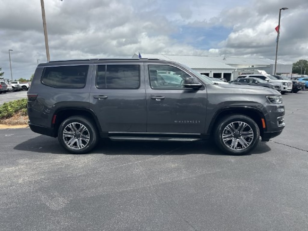 Used 2024 Jeep Wagoneer Series II