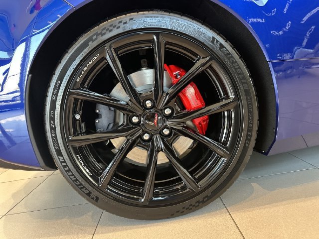 2027 Chevrolet Corvette 2LT - Photo 15