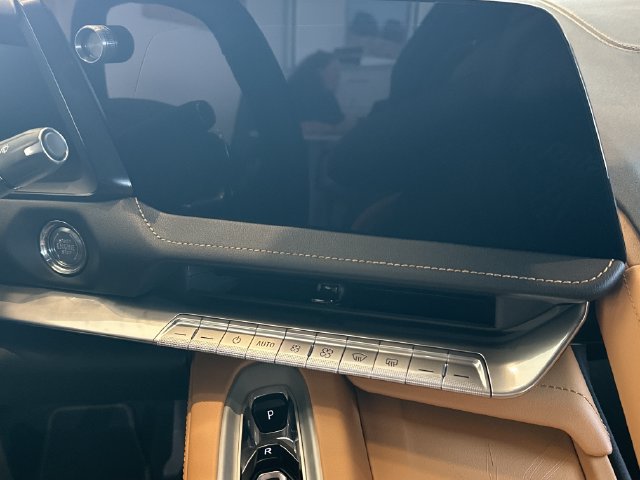 2027 Chevrolet Corvette 2LT - Photo 23