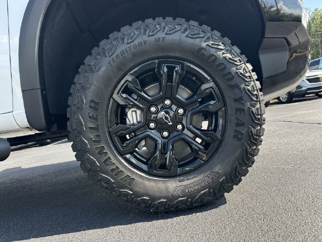 2026 Chevrolet Silverado 1500 ZR2 - Photo 12