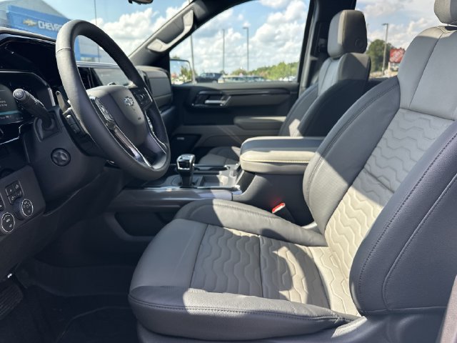 2026 Chevrolet Silverado 1500 ZR2 - Photo 9