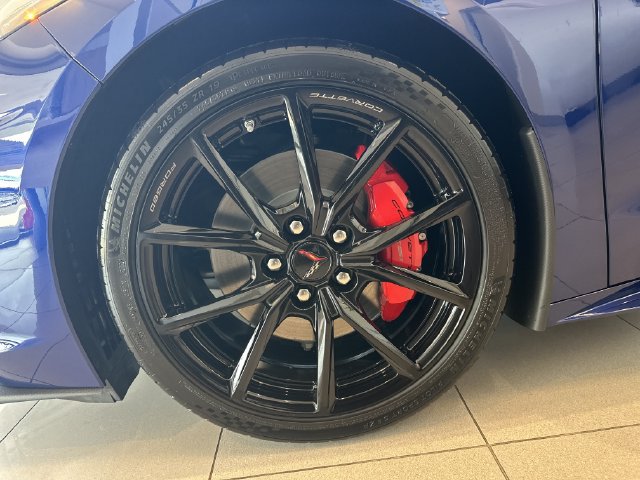 2027 Chevrolet Corvette 2LT - Photo 11