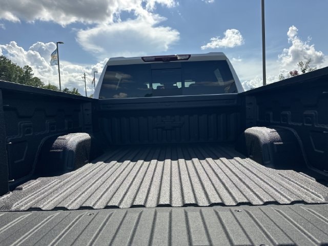 2026 Chevrolet Silverado 1500 ZR2 - Photo 18