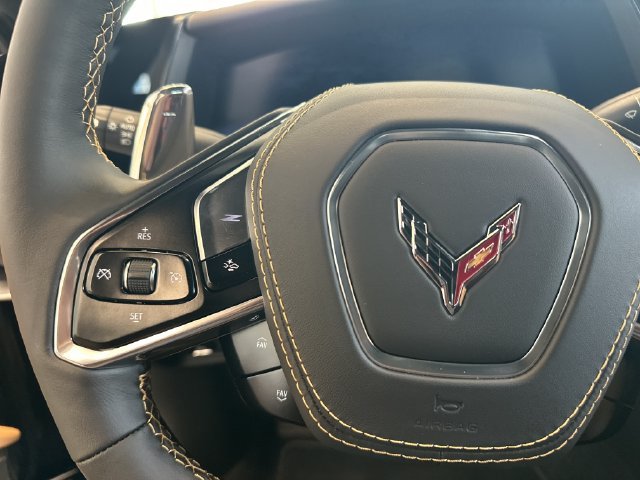 2027 Chevrolet Corvette 2LT - Photo 20