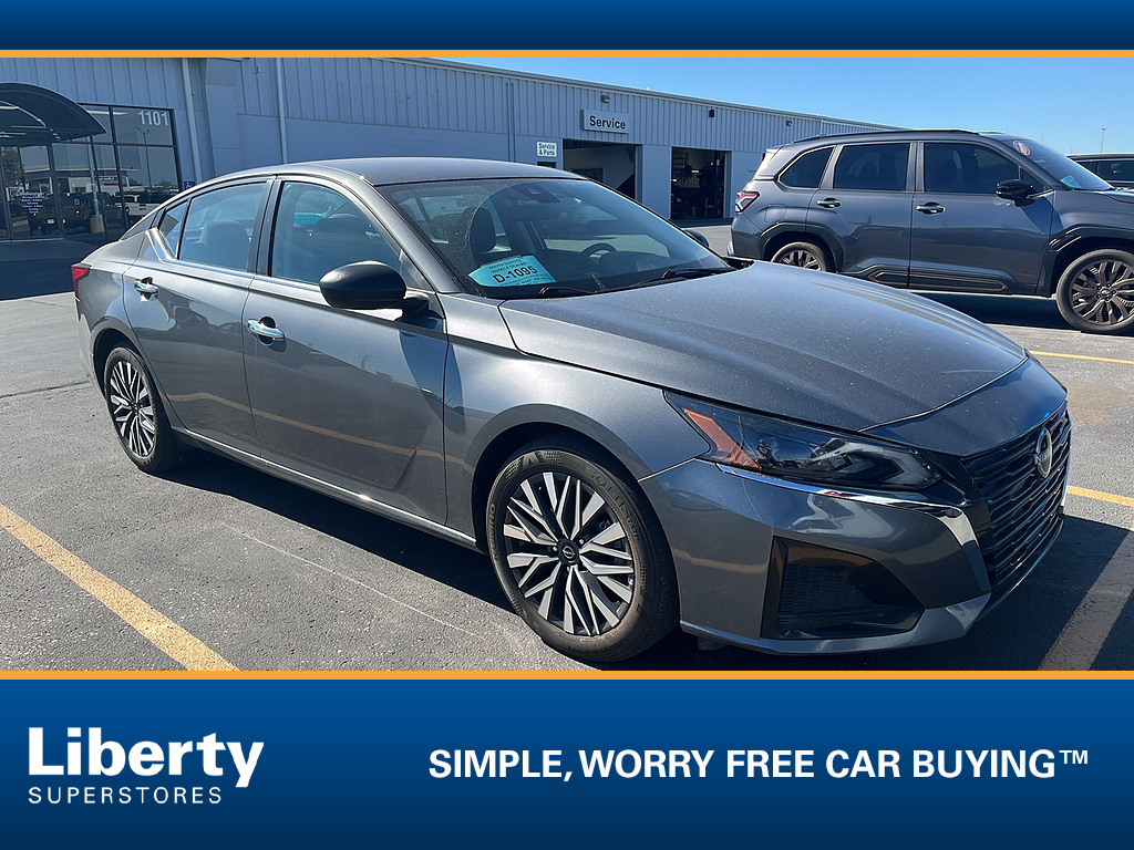 Used 2025 Nissan Altima 2.5 SV