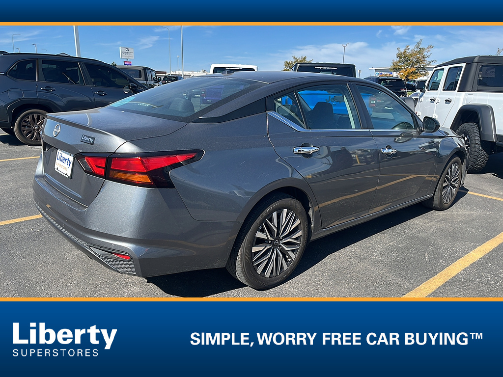 Used 2025 Nissan Altima 2.5 SV