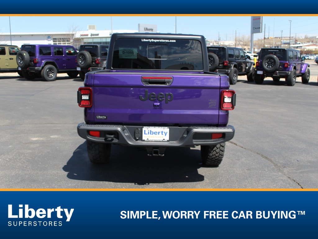 New 2026 Jeep Gladiator Willys 4x4 Pickup