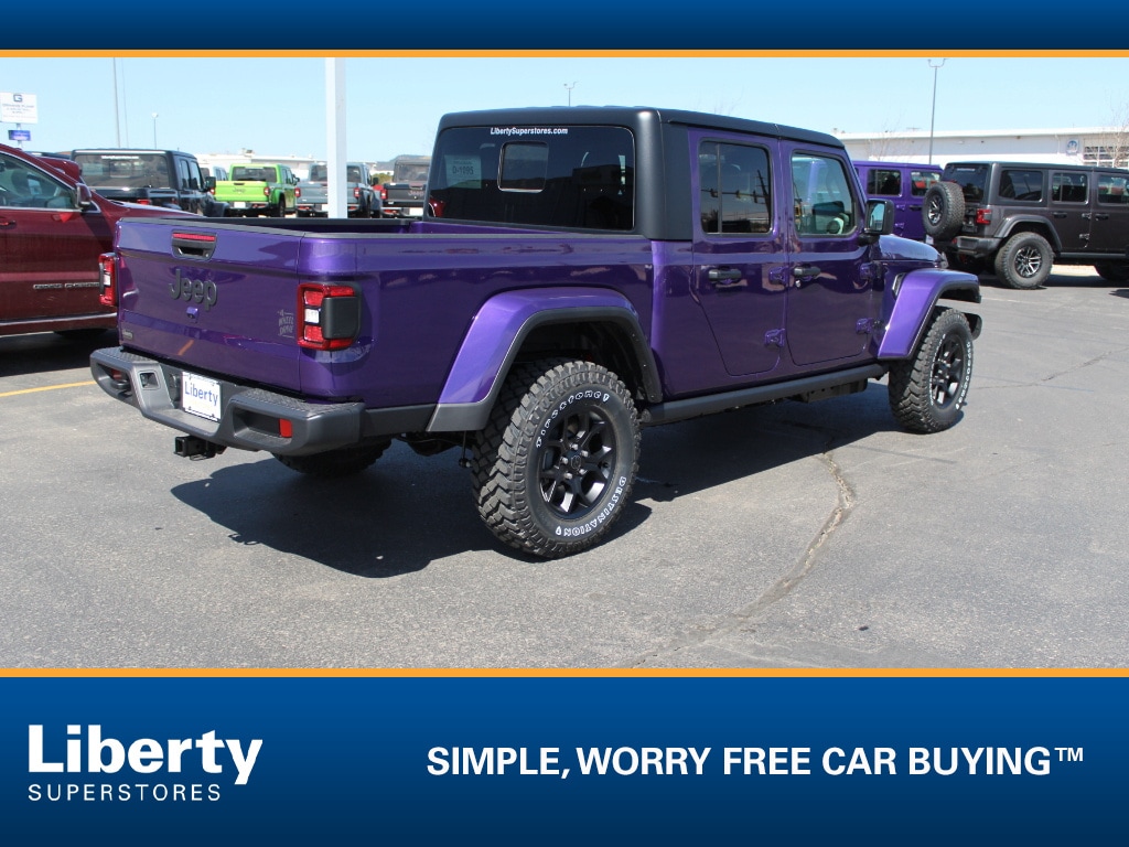 New 2026 Jeep Gladiator Willys 4x4 Pickup