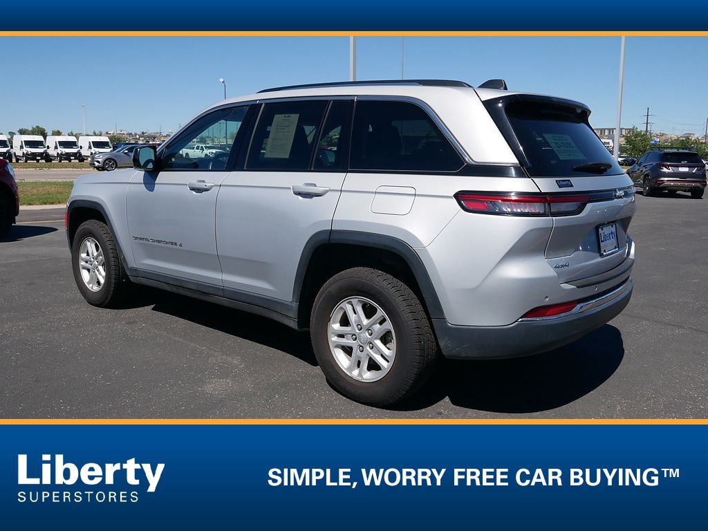 Used 2024 Jeep Grand Cherokee Laredo