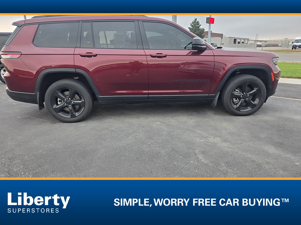Used 2024 Jeep Grand Cherokee L Laredo SUV