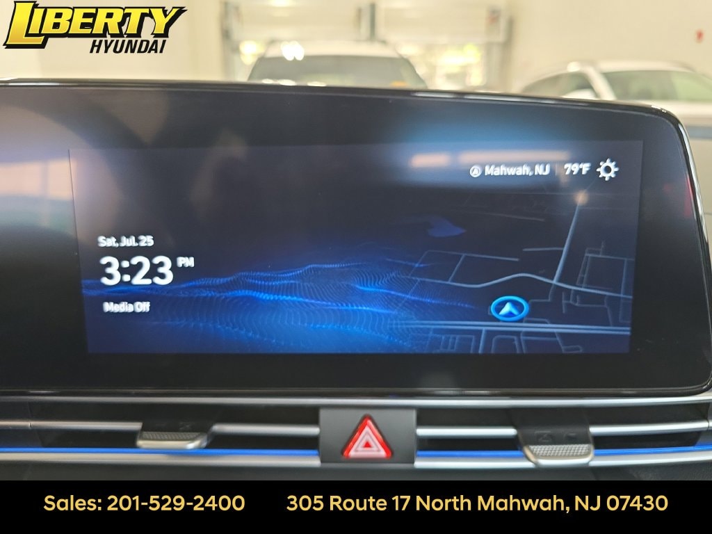 2024 Hyundai Elantra Limited - Photo 20