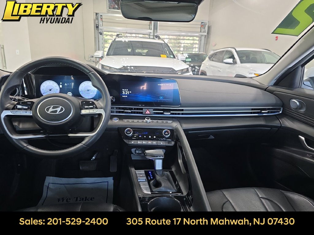 2024 Hyundai Elantra Limited - Photo 13