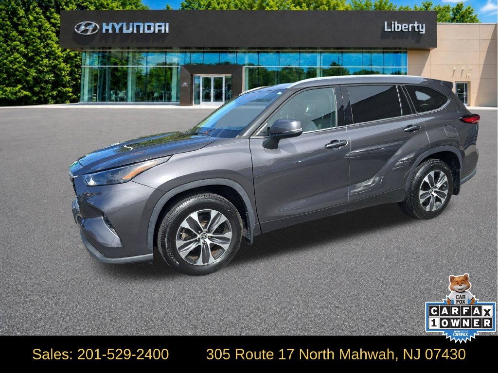 Used 2022 Toyota Highlander XLE SUV