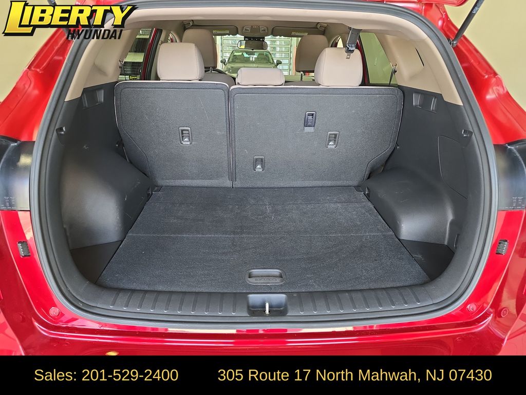 2021 Hyundai Tucson SE - Photo 22