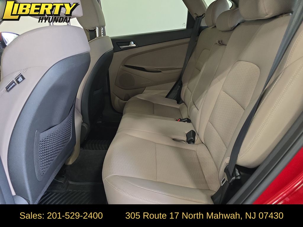 2021 Hyundai Tucson SE - Photo 24