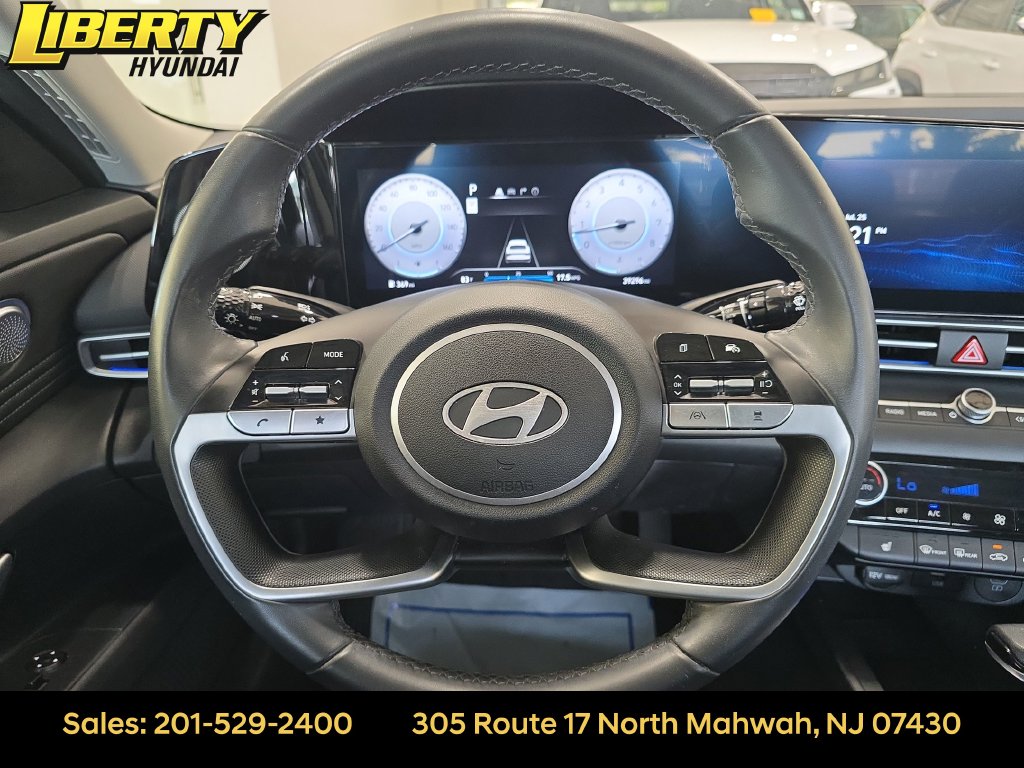2024 Hyundai Elantra Limited - Photo 15