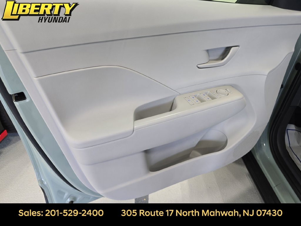 2024 Hyundai Kona SEL - Photo 10