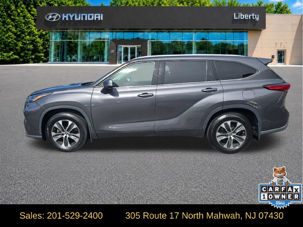 Used 2022 Toyota Highlander XLE SUV