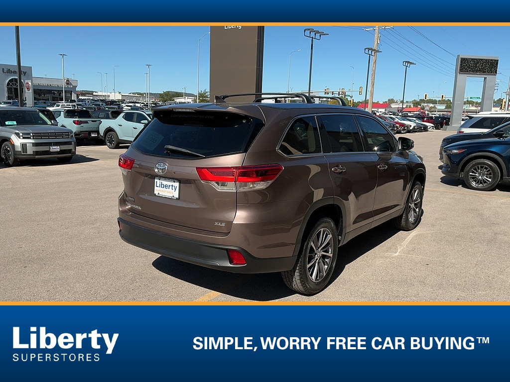 Used 2019 Toyota Highlander XLE SUV
