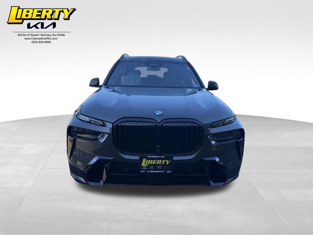 2025 BMW X7