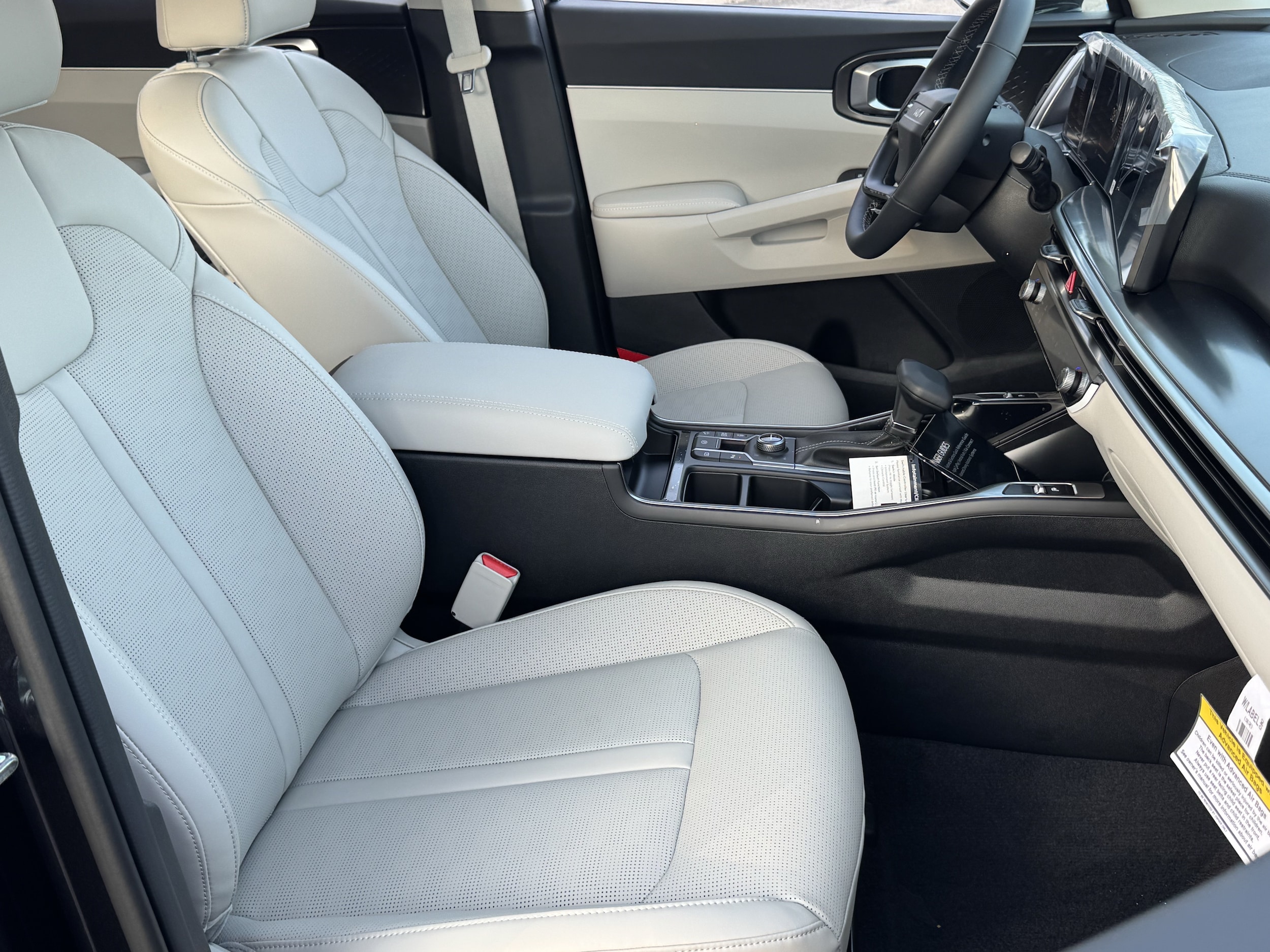 2026 Kia Sorento S - Photo 6