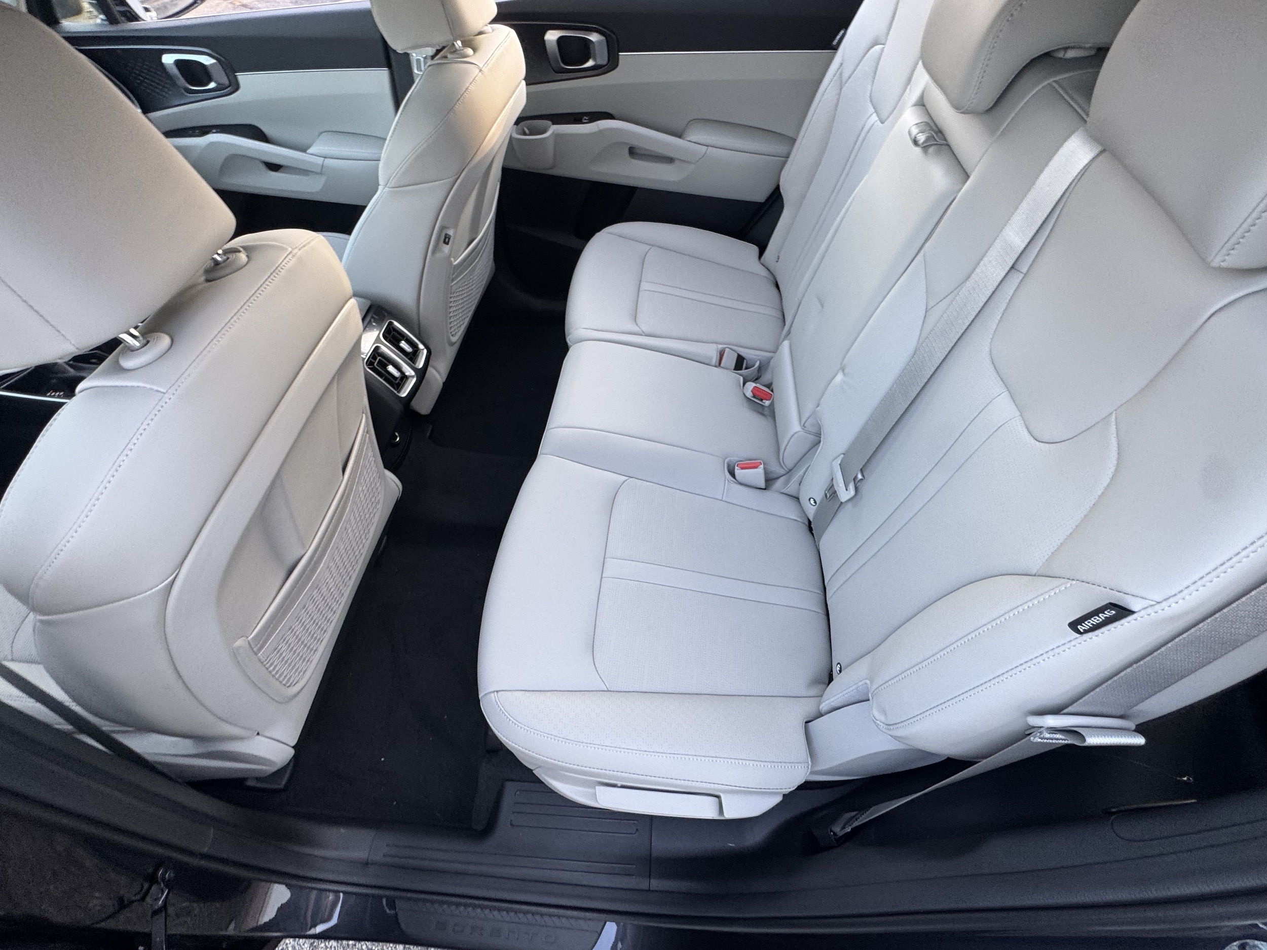 2026 Kia Sorento S - Photo 27