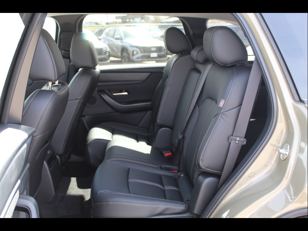 2026 Mazda CX-70 SC - Photo 16