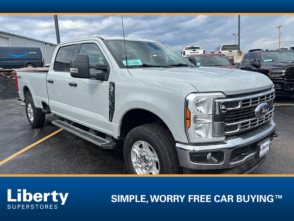 2025 Ford F-250 Super Duty XLT - Photo 2