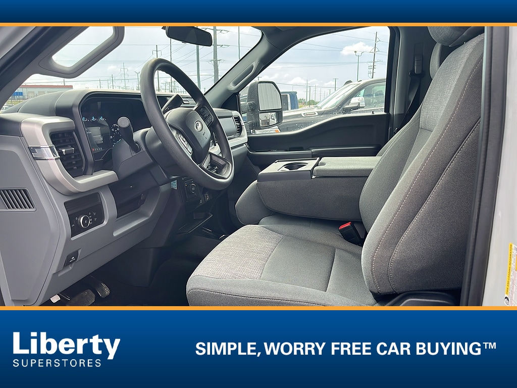2025 Ford F-250 Super Duty XLT - Photo 4
