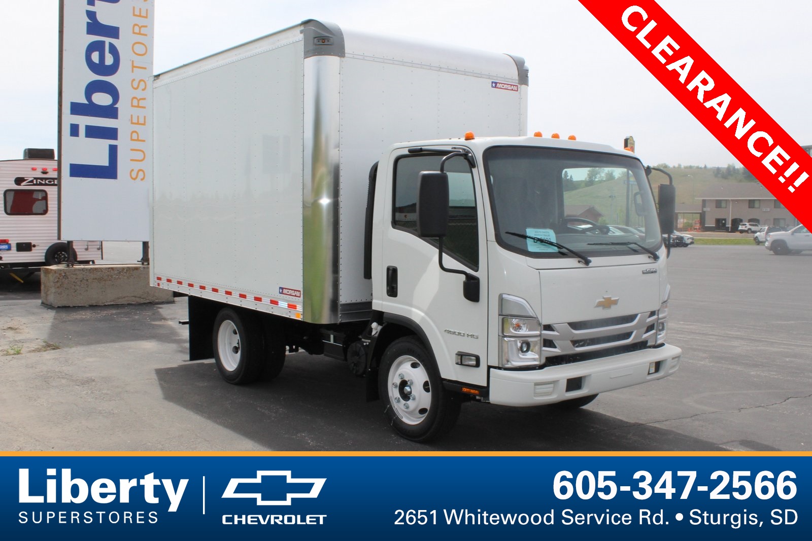 New 2025 Chevrolet 4500 HG LCF Gas 109" Wheelbase Truck Regular Cab