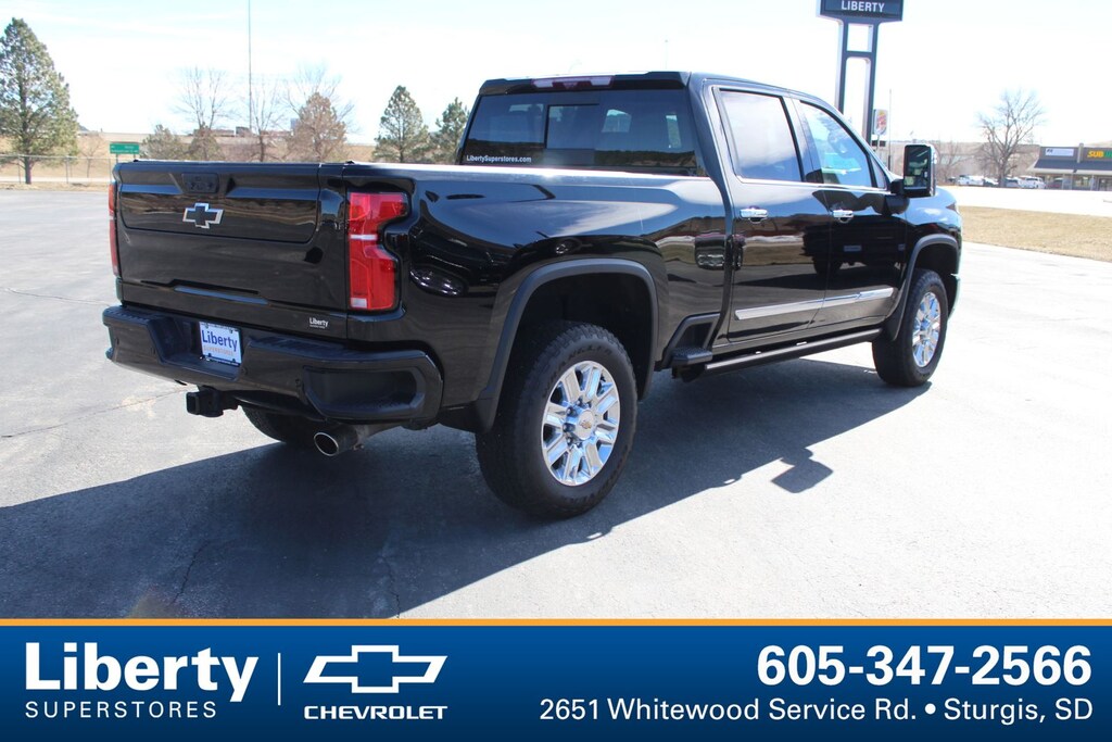 Used 2024 Chevrolet Silverado 2500HD High Country Truck Crew Cab