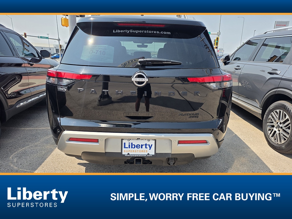 Used 2025 Nissan Pathfinder Platinum SUV