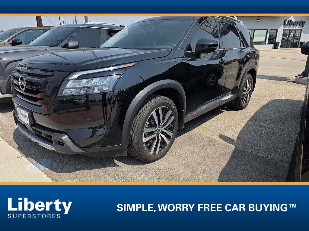 Used 2025 Nissan Pathfinder Platinum SUV